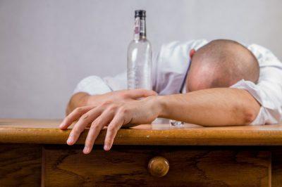 Что делать при сильном алкогольном отравлении