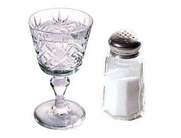 водку с солью от поноса