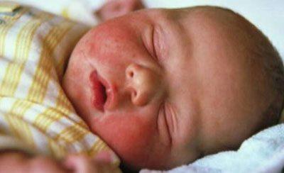 Как правильно поставить клизму новорожденному малышу в домашних условиях